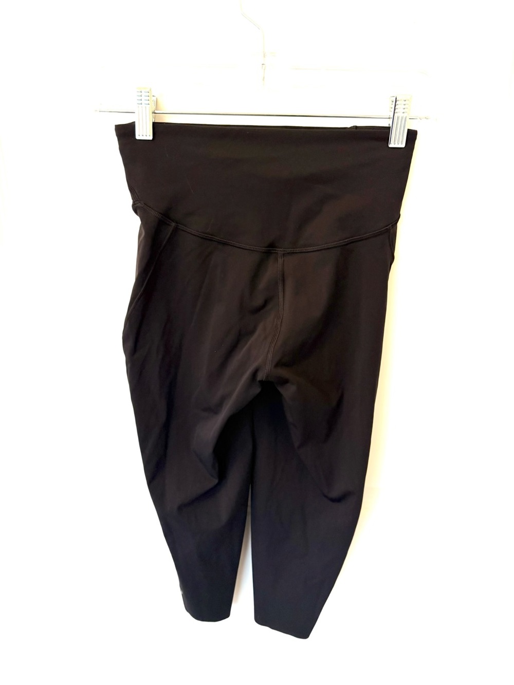 Lululemon Base Pace High-Rise Crop 17" Size 4 Black